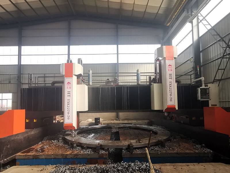 大（dà）型法蘭製造數控車床